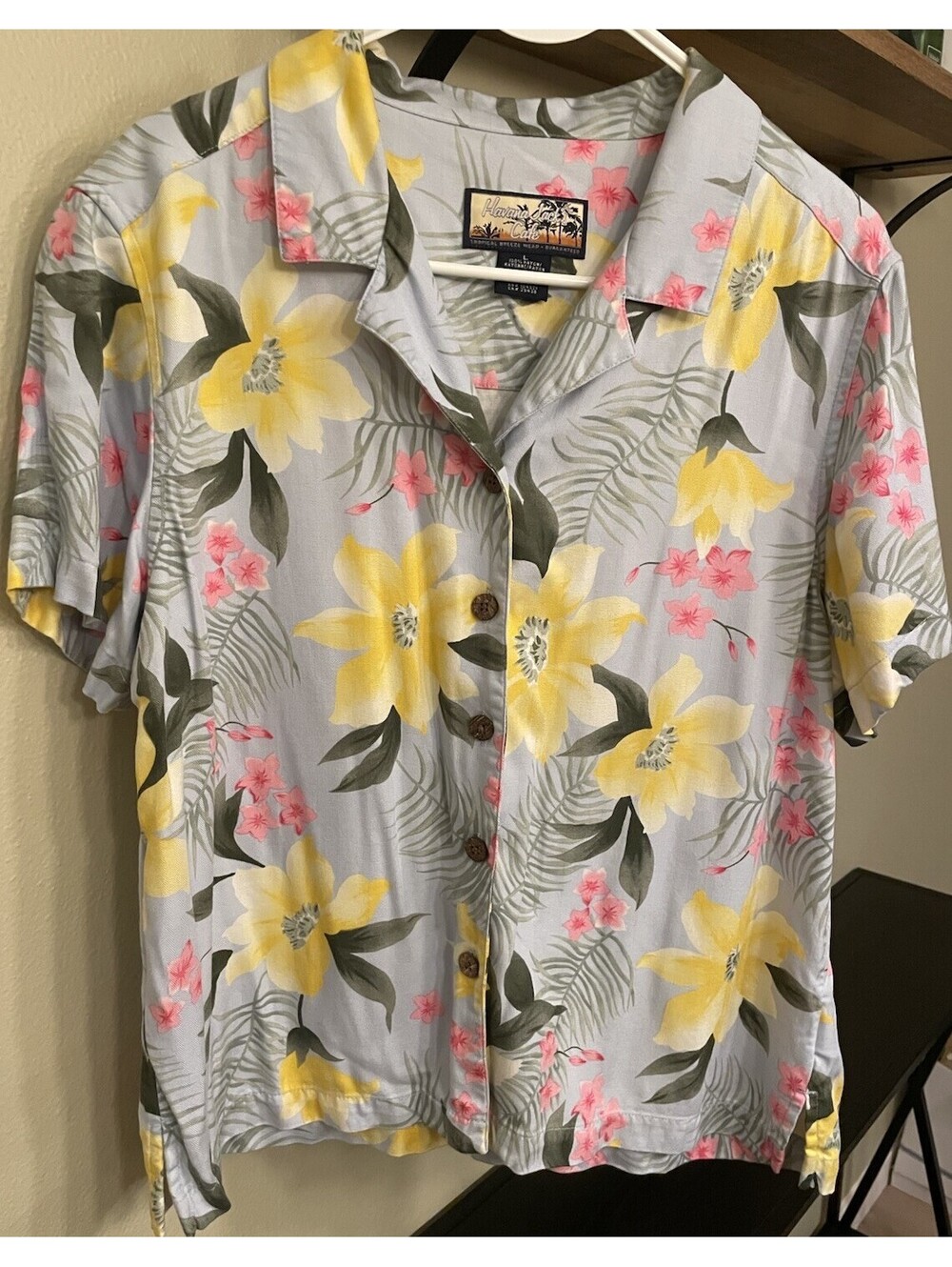Women’s Havana Jack’s Cafe Floral Hawaiian Button Down Shirt Size Large
